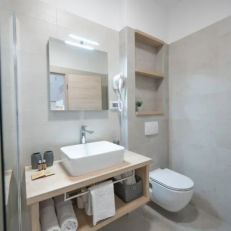 Apartment With Swimming Pool Lopar, Rab - 25837 Rab Town